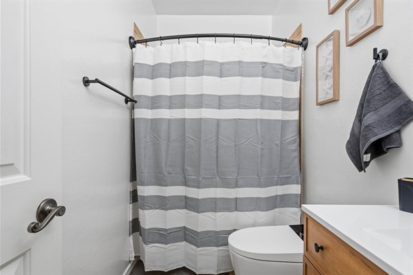 Guest Bathroom with Tub/Shower combo and smart toilet