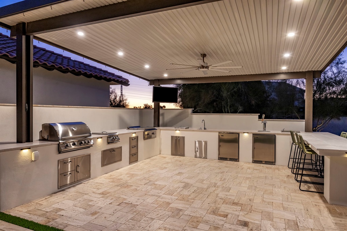 Full out door chef's kitchen