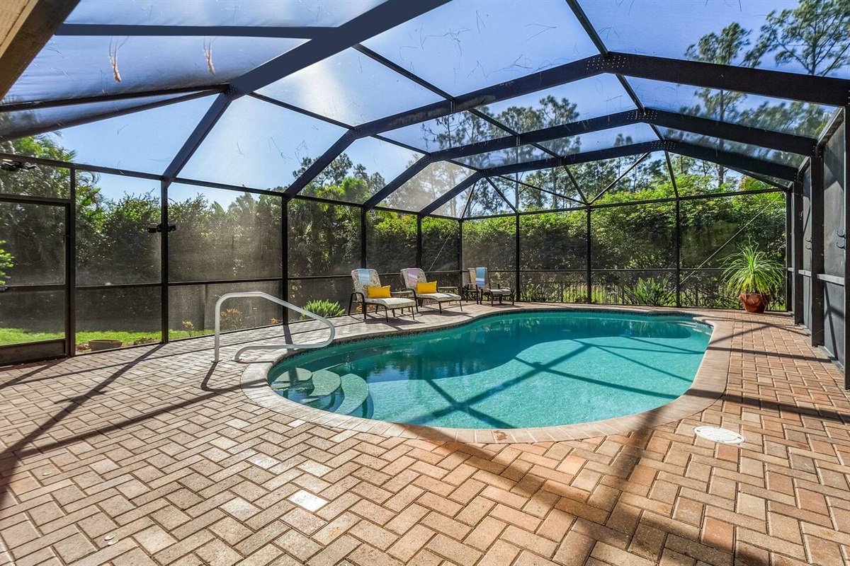 Generous pool, embraced by tropical SWFL beauty!