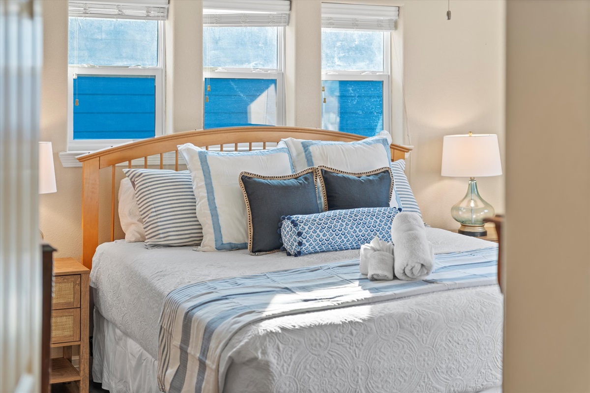 bed753b8ff3e4ab3aad1b370edc465ab Large | Beachhouse | Texas | TX | Vacation Homes | Galveston | Crystal Beach | Kokomo | Breezy Days | Beachfront Elegance | Sunrise Serenity | Southern Sands Property Management, LLC