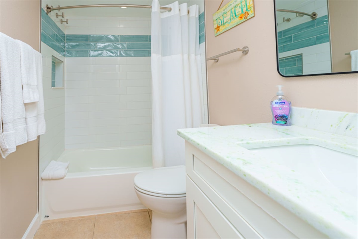 Bathroom 2 (Shared)