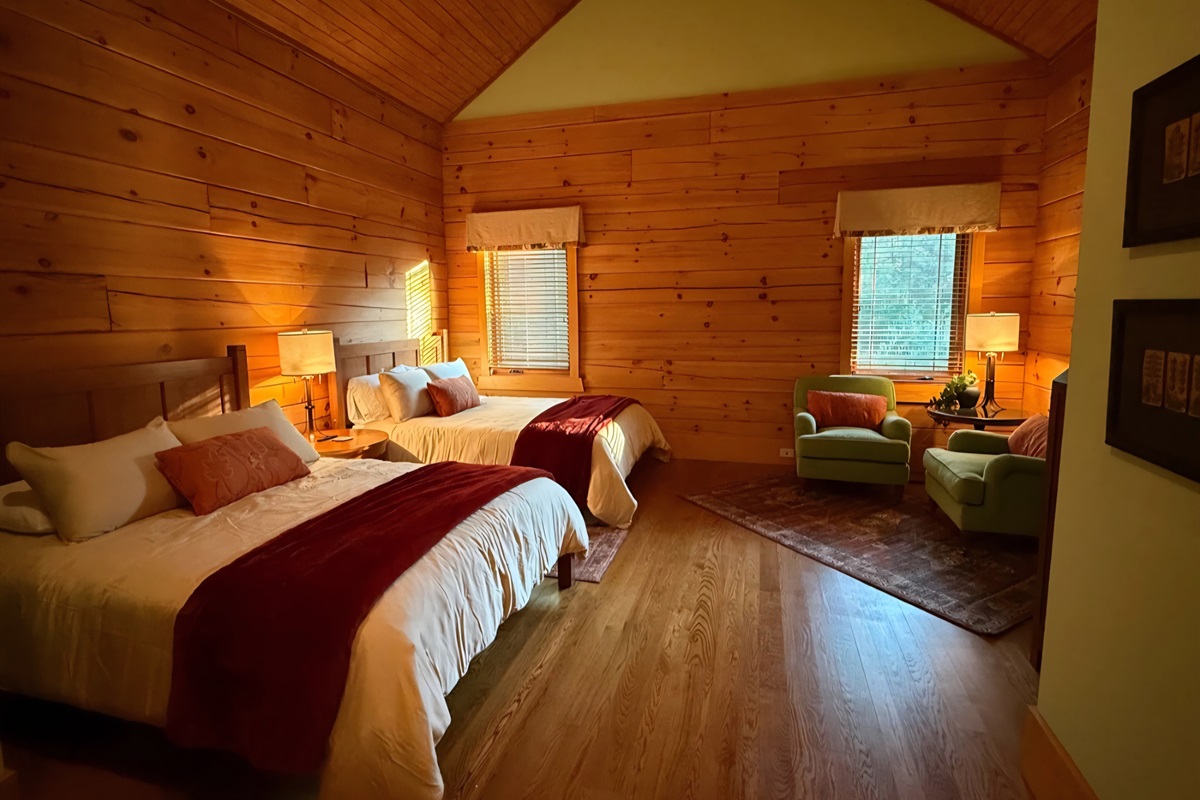 Second bedroom with 2 queen beds and a smart TV
