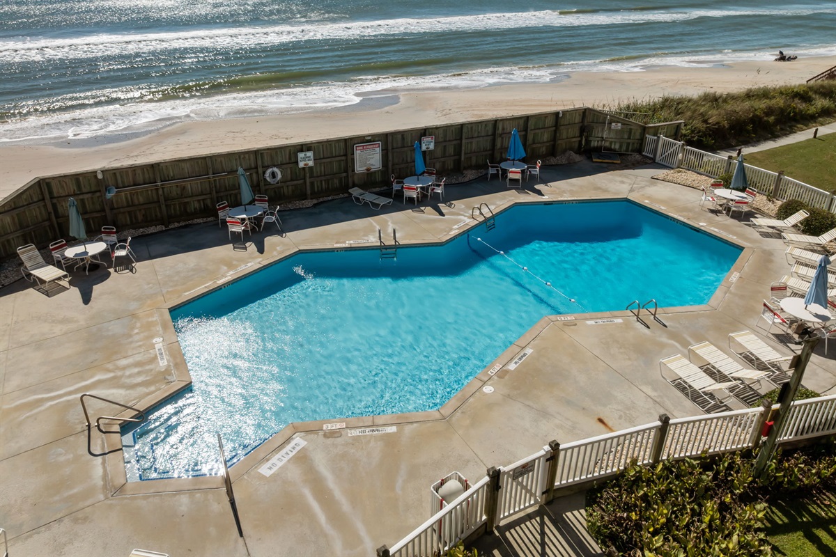 Seasonal swimming pool available for guests