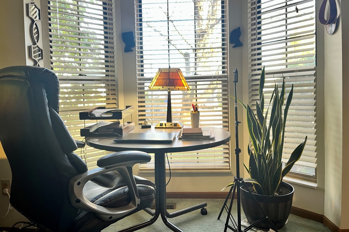 Front room / office / piano room