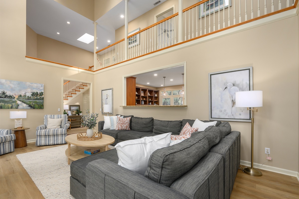 Pass through bar from kitchen into living room