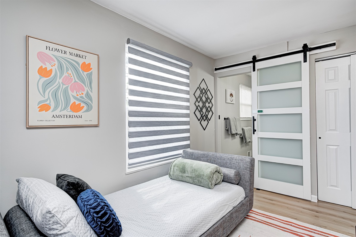 Cozy daybed can be used as a reading corrner