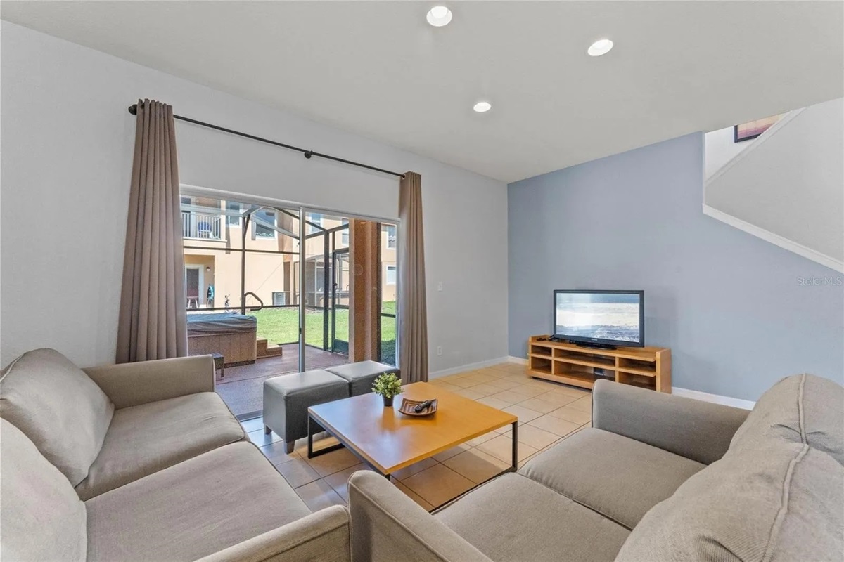 Open, spacious living room overlooking private lanai