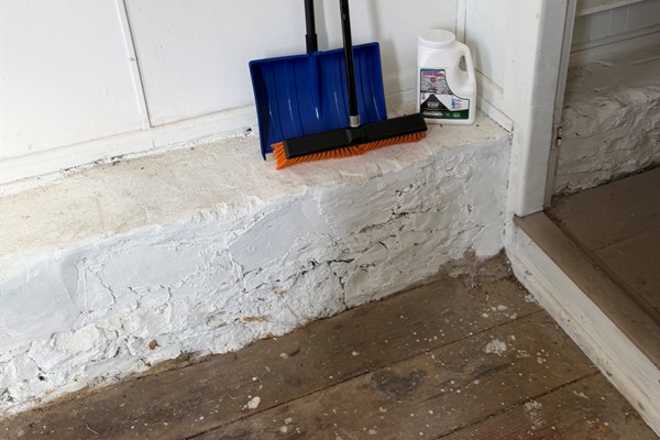 Garage Broom/Snow Shovel/Rock Salt