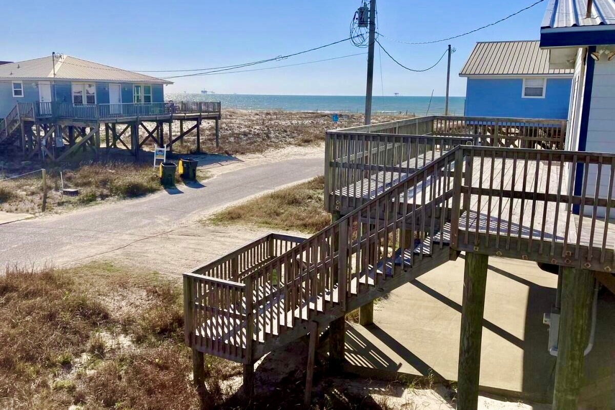 Your walkway to paradise!