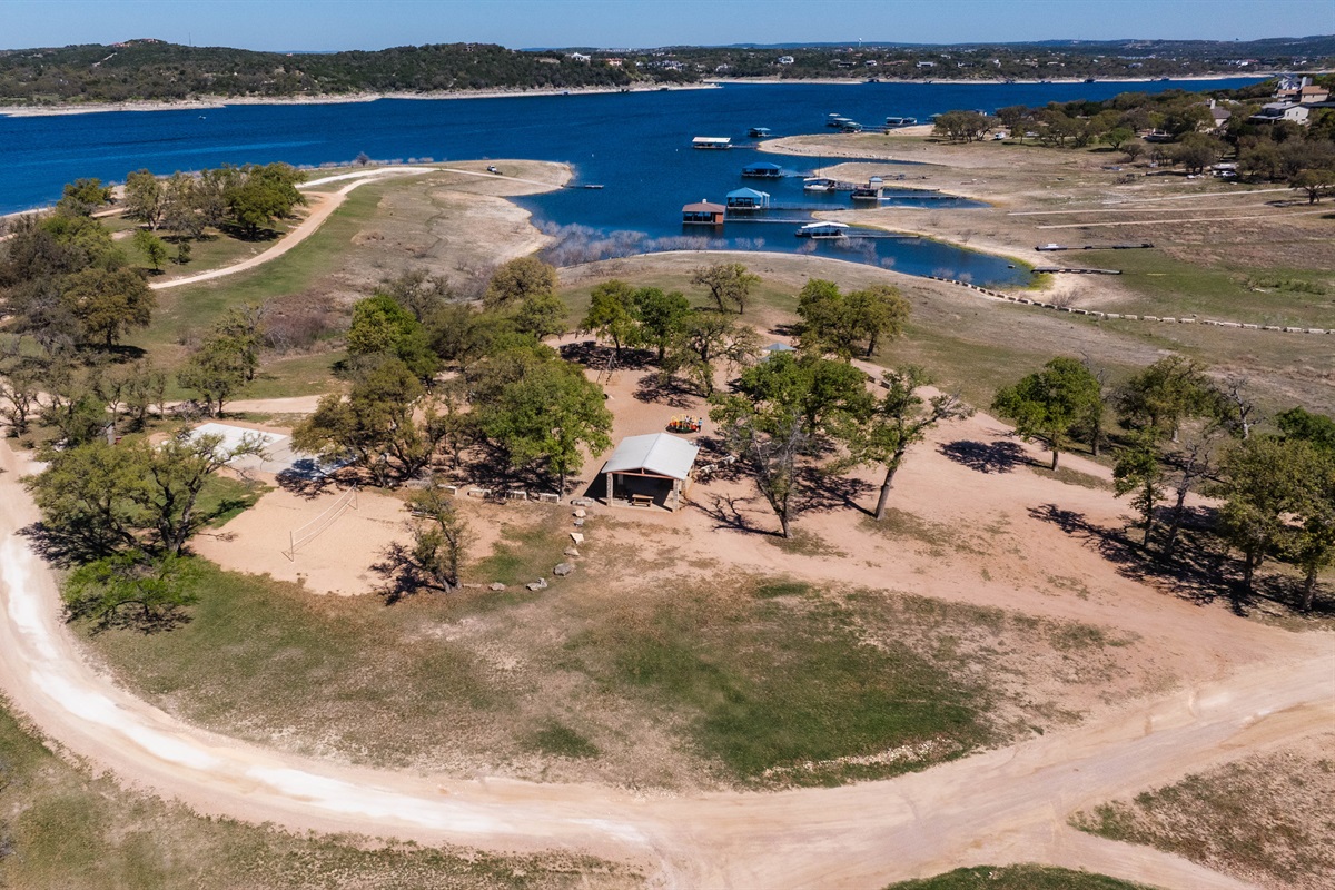 Do you enjoy sunrise or sunset walks? Point Ventures Park offers the perfect pace for a leisurely stroll.