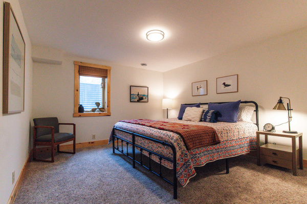 Comfortable King bed!