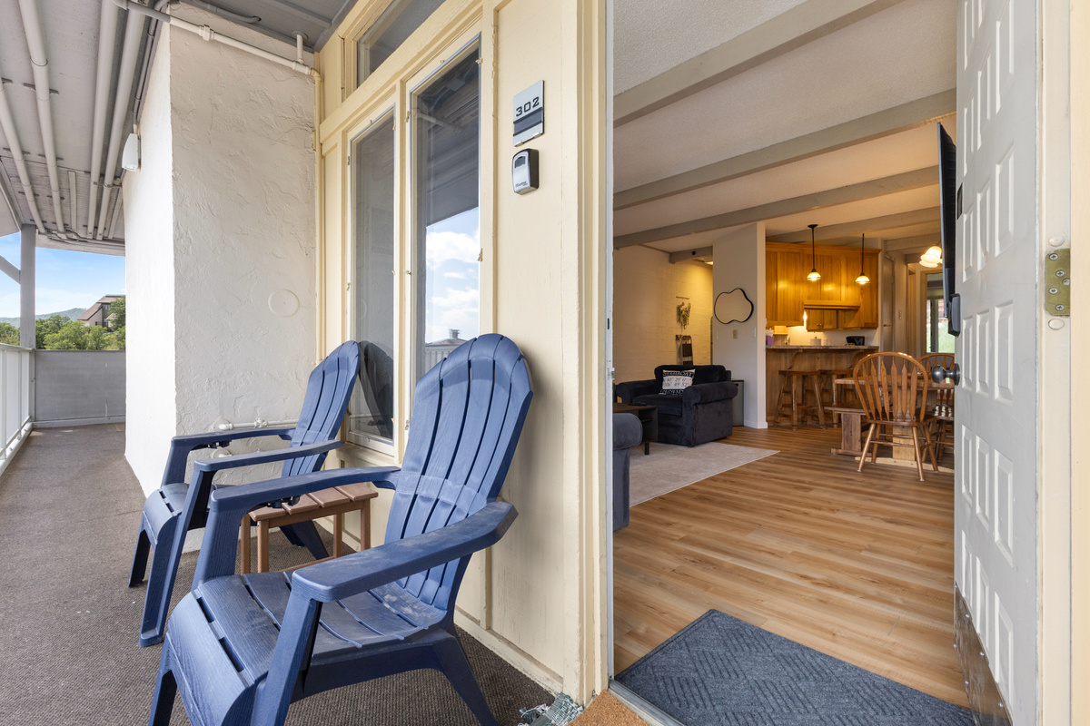 Shared Balcony with Seating