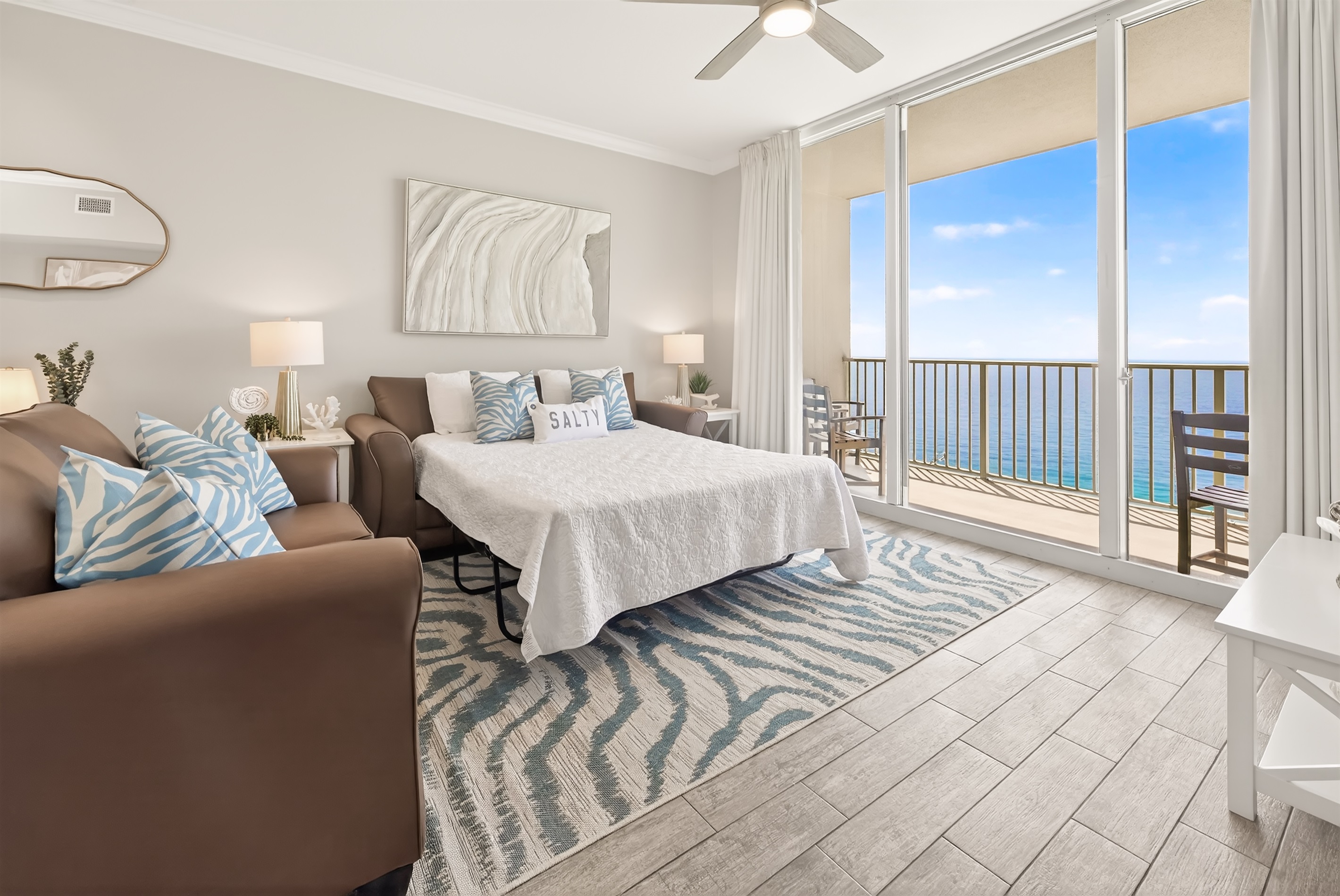 Pull out queen sofa bed with gulf views