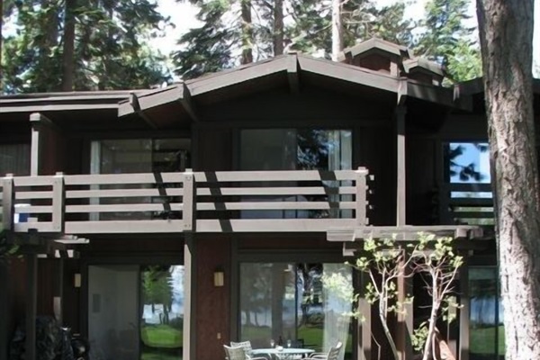 Back patio and balcony