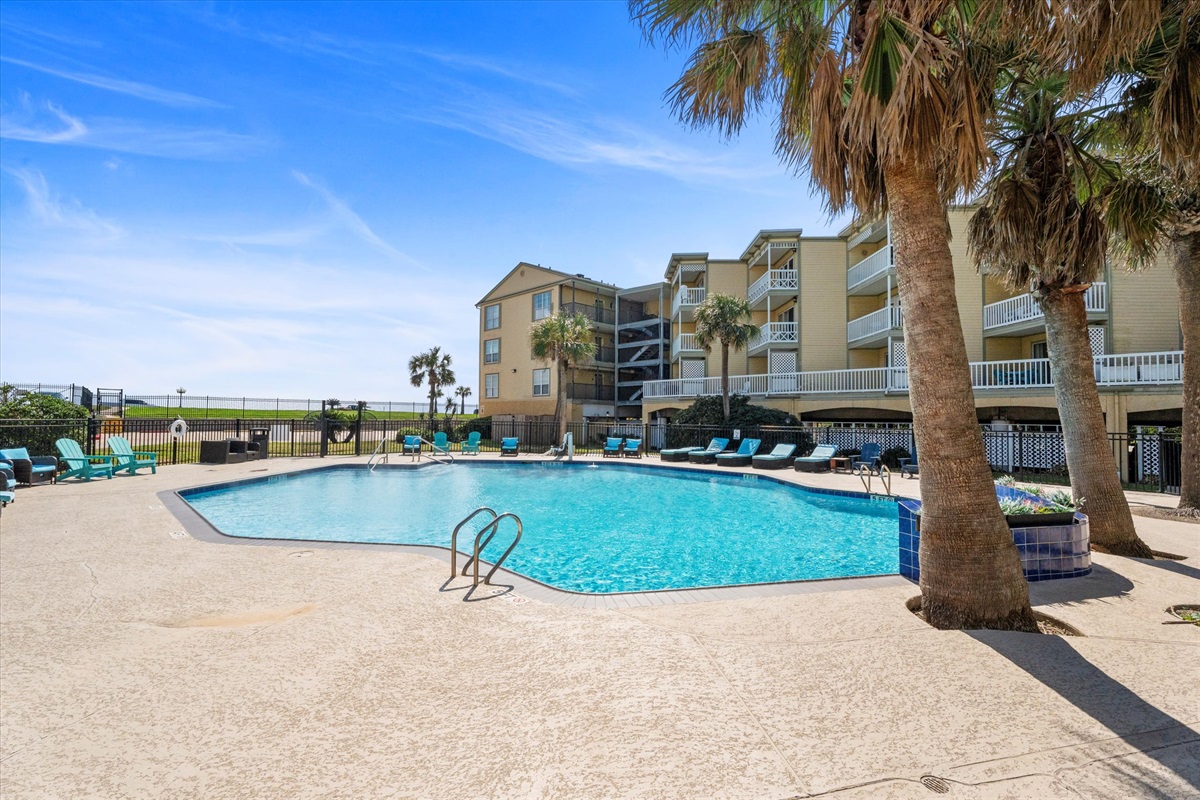bf7432e89bc042c1b8535cc71a358805 Large | Beachhouse | Texas | TX | Vacation Homes | Galveston | Crystal Beach | Kokomo | Breezy Days | Beachfront Elegance | Sunrise Serenity | Southern Sands Property Management, LLC