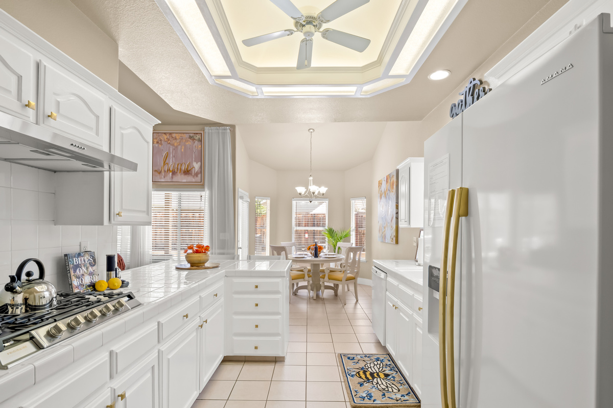Enjoy the convenience of a spacious chef-friendly kitchen complete with ample countertop space, modern appliances, and an adjoining dining area. Perfect for everything from quick breakfasts to holiday dinners.