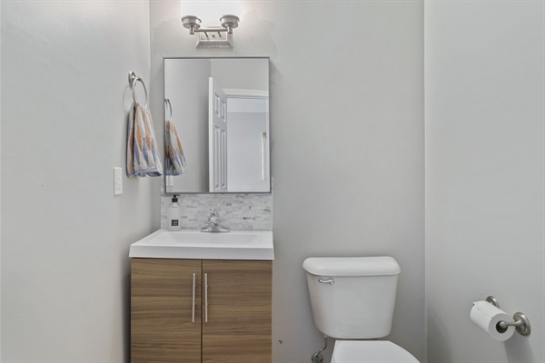 ND Luxury Townhome 8 min to ND Stadium!, photo 24