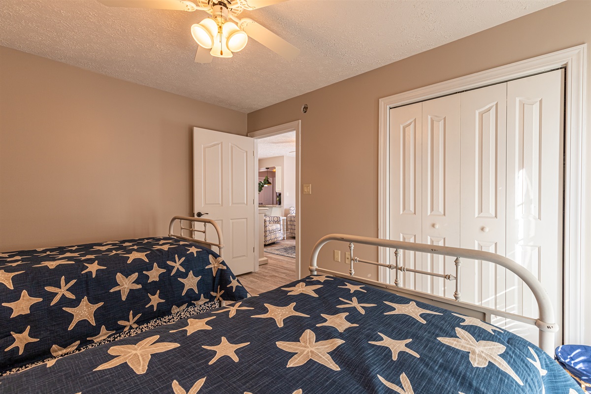 3rd Bedroom w/ Twins