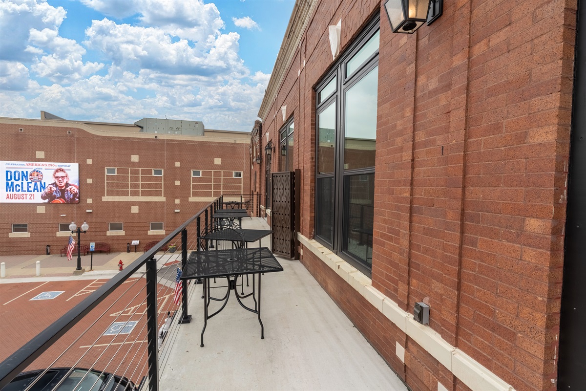 Balcony/Terrance overlooks water feature and Tower Square Plaza