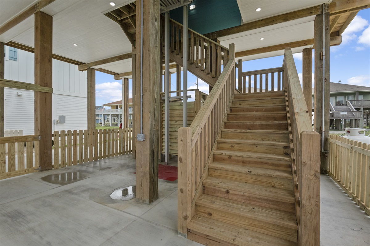 bf9ff8d4e3294f7da25533783ef025f4 Large | Beachhouse | Texas | TX | Vacation Homes | Galveston | Crystal Beach | Kokomo | Breezy Days | Beachfront Elegance | Sunrise Serenity | Southern Sands Property Management, LLC