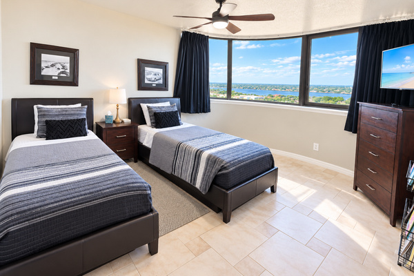 Twin Bedroom