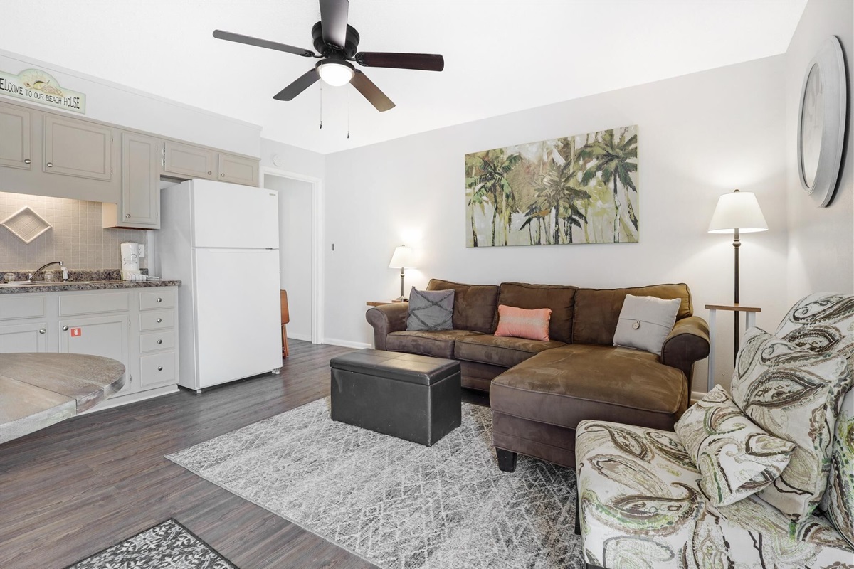 Living Area - Although this is a compact unit, every square inch is appropriately utilized, and offers a cozy setting.
