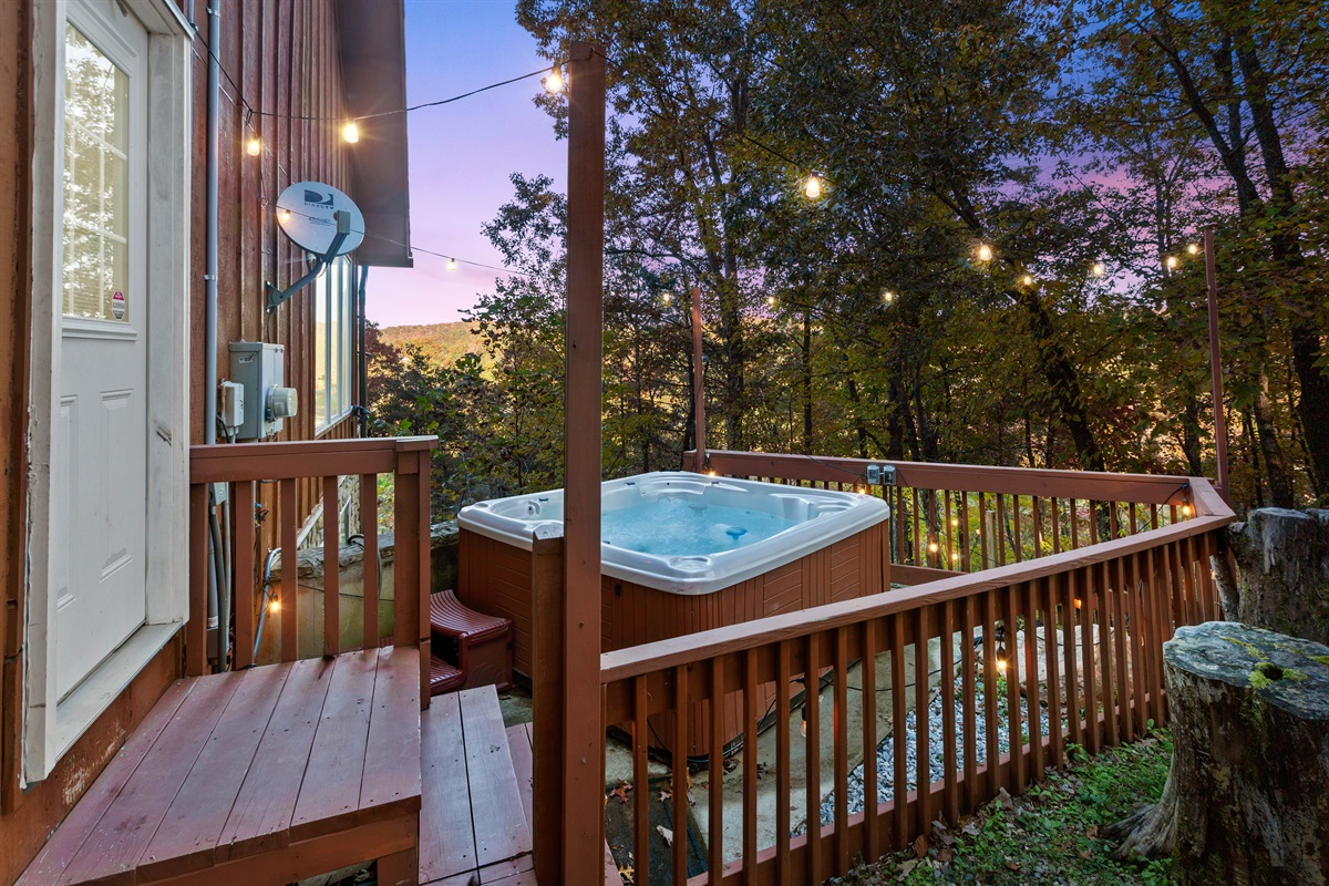 Hot tub with scenic views of the Georgia Mountains!