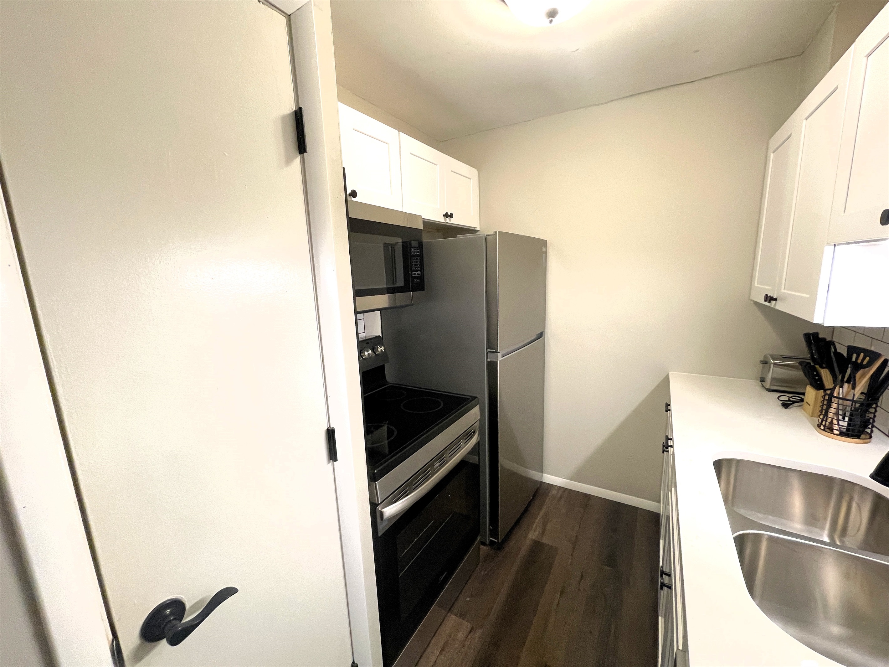 Kitchen with full size appliances and dishwasher