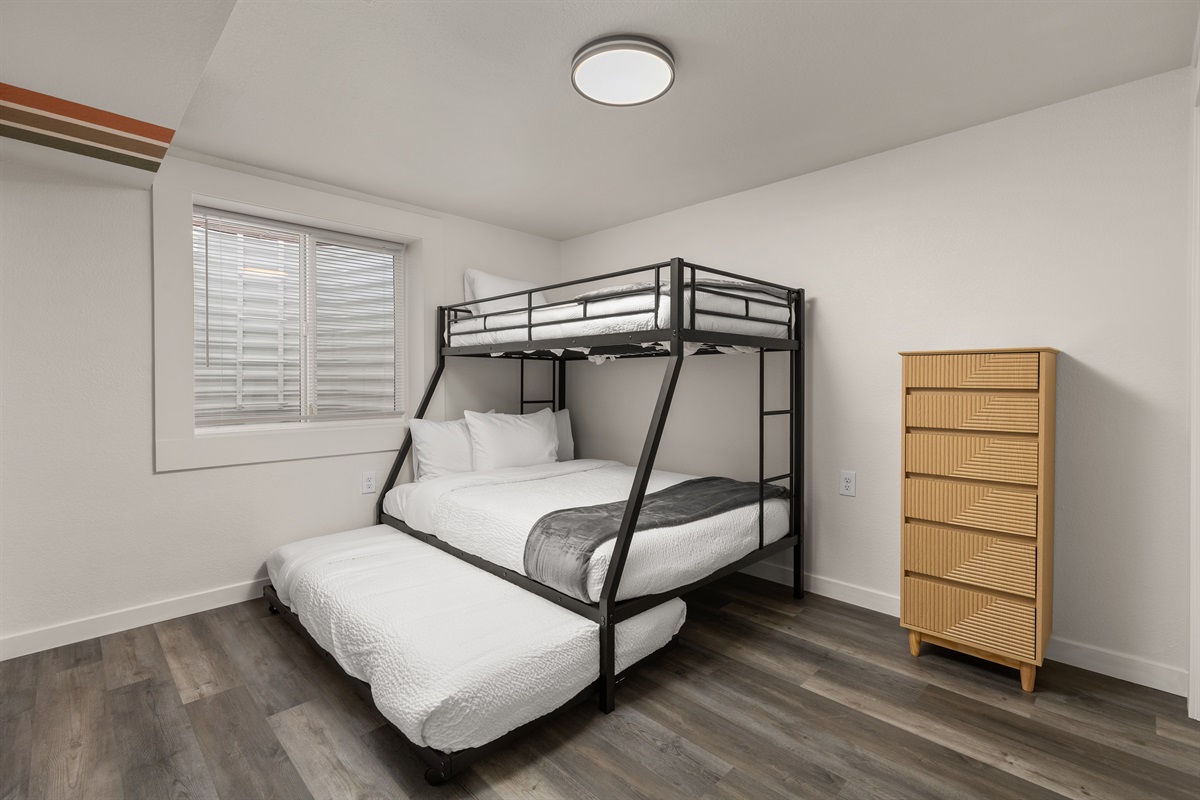 Downstairs Bunk Bed Room with Trundle pull out