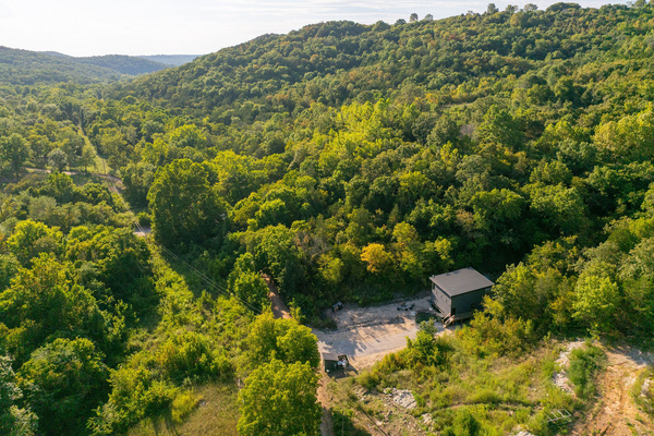 Tucked into the Ozark hills, Echo Creek offers a wooded retreat near Table Rock Lake and Branson.