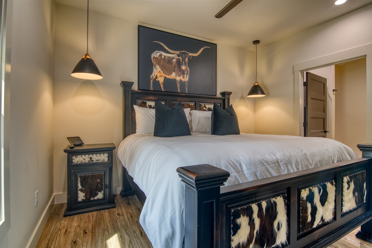 King #1 with ensuite bathroom