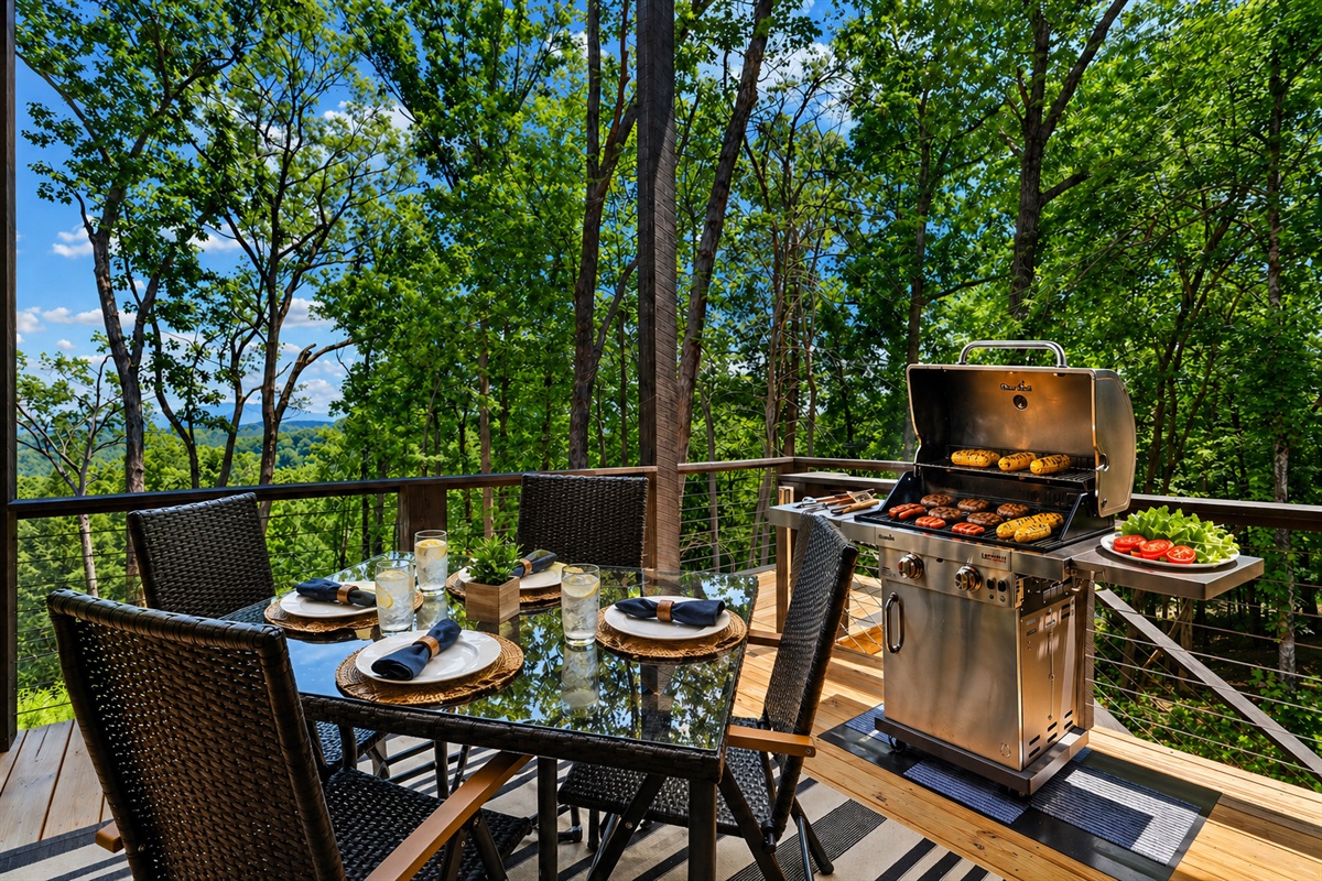 Sit back, relax and take it all in on the top deck with a gas grill to cook up your favorite feast in the beautiful surroundings.