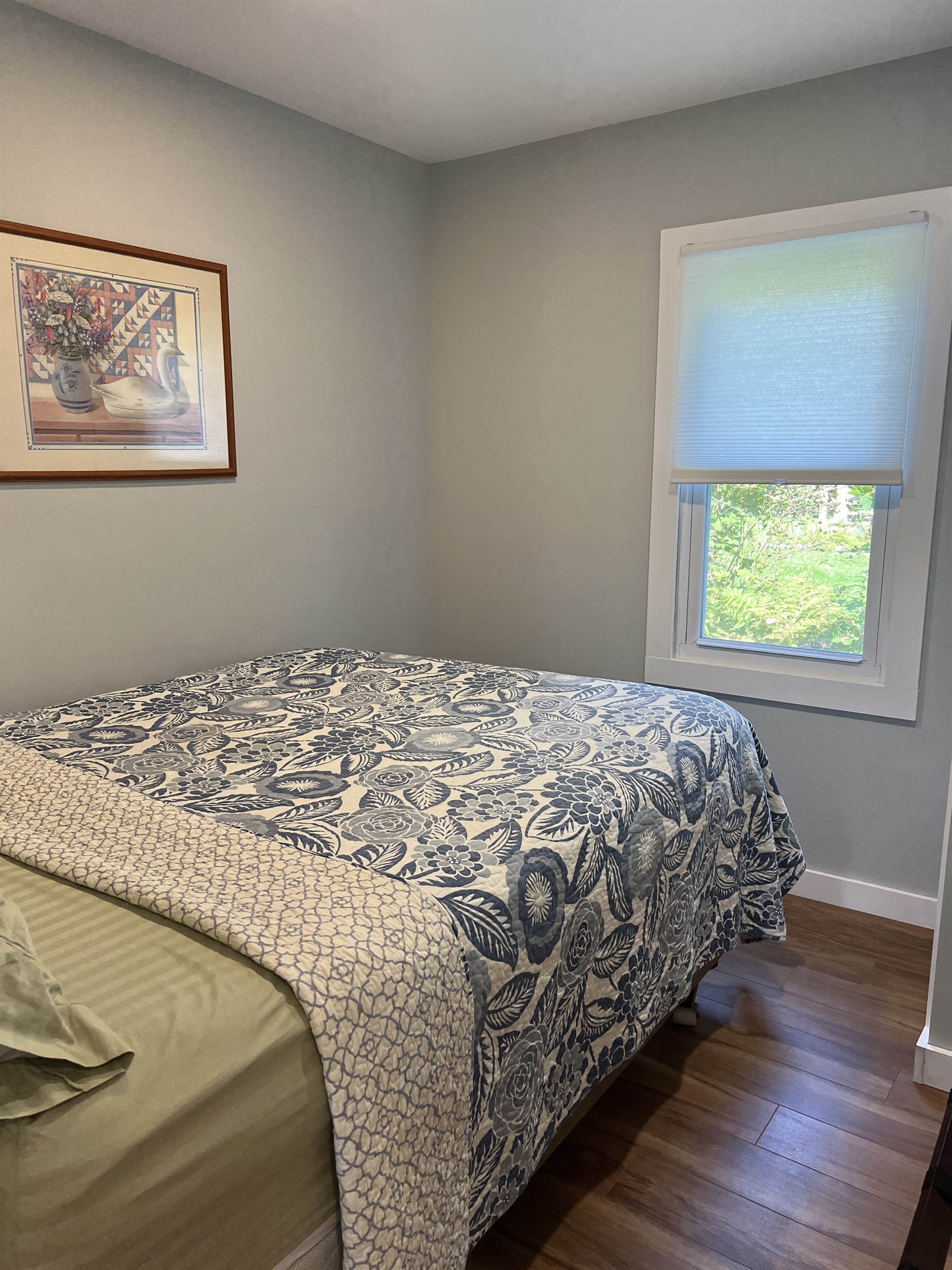 Queen bedroom #2