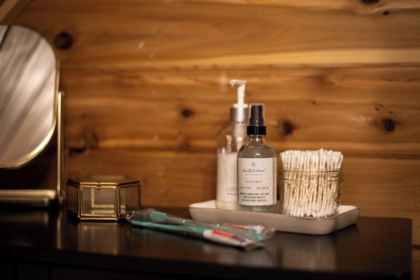 Bathroom amenities