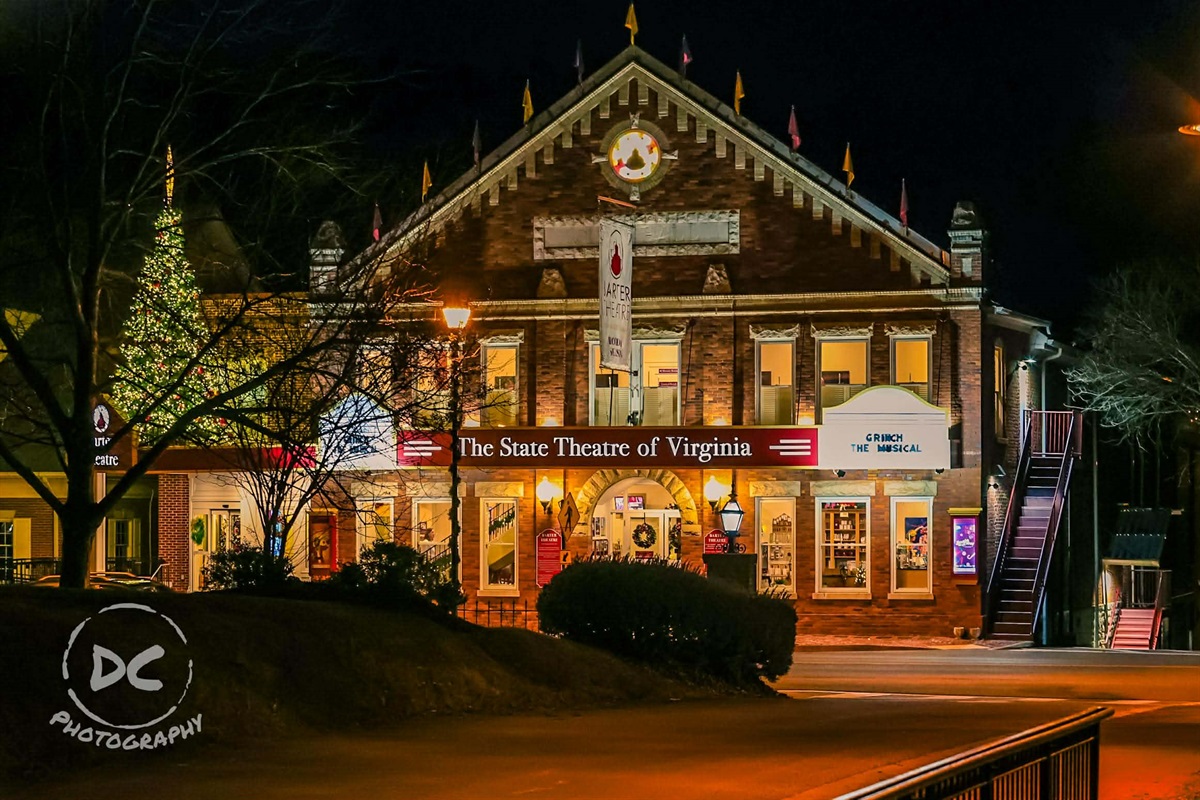 Barter Theatre is 1 mile away and Hilltop Oasis sits uphill directly behind! Ask for our parking tips to get close, quickly!! 