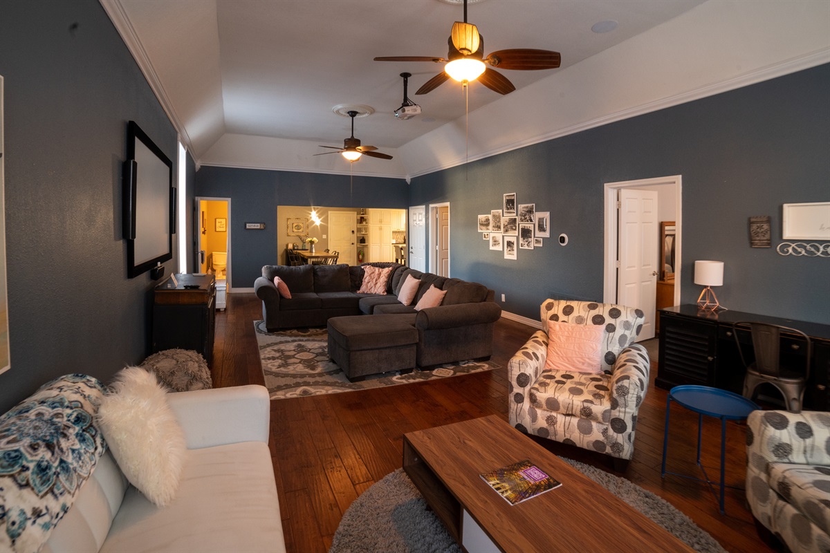 Large, 3 Bedroom Apartment Nightly Lodging in Eureka Springs, AR