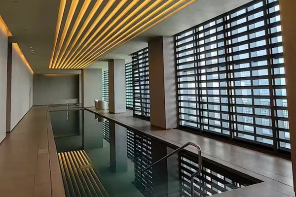 Take a dive in the lap pool which can be heated up to 32 degrees Celcius.