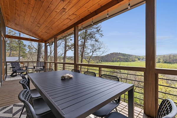 Dine alfresco while watching the cows and horses graze outside. Located on the upper deck, just outside of the kitchen.