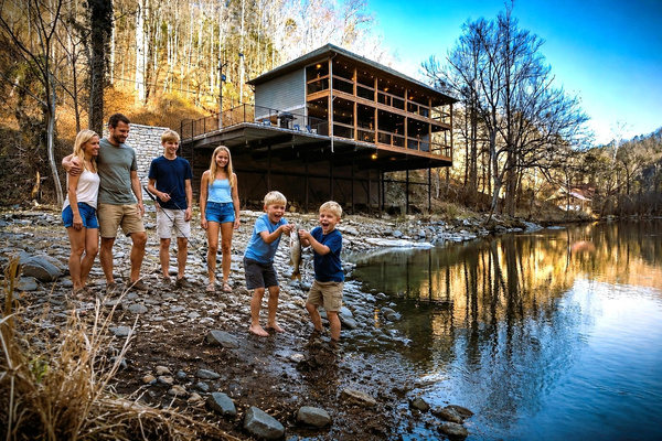 Stay at THE ONLY Upscale WATERFRONT property perched right ABOVE the famous Little Pigeon River in Gatlinburg, TN - where the sound of the river stream is your daily soundtrack. TUBES/FLOATS ARE NOT PROVIDED. NO LIFEGUARD ON DUTY.