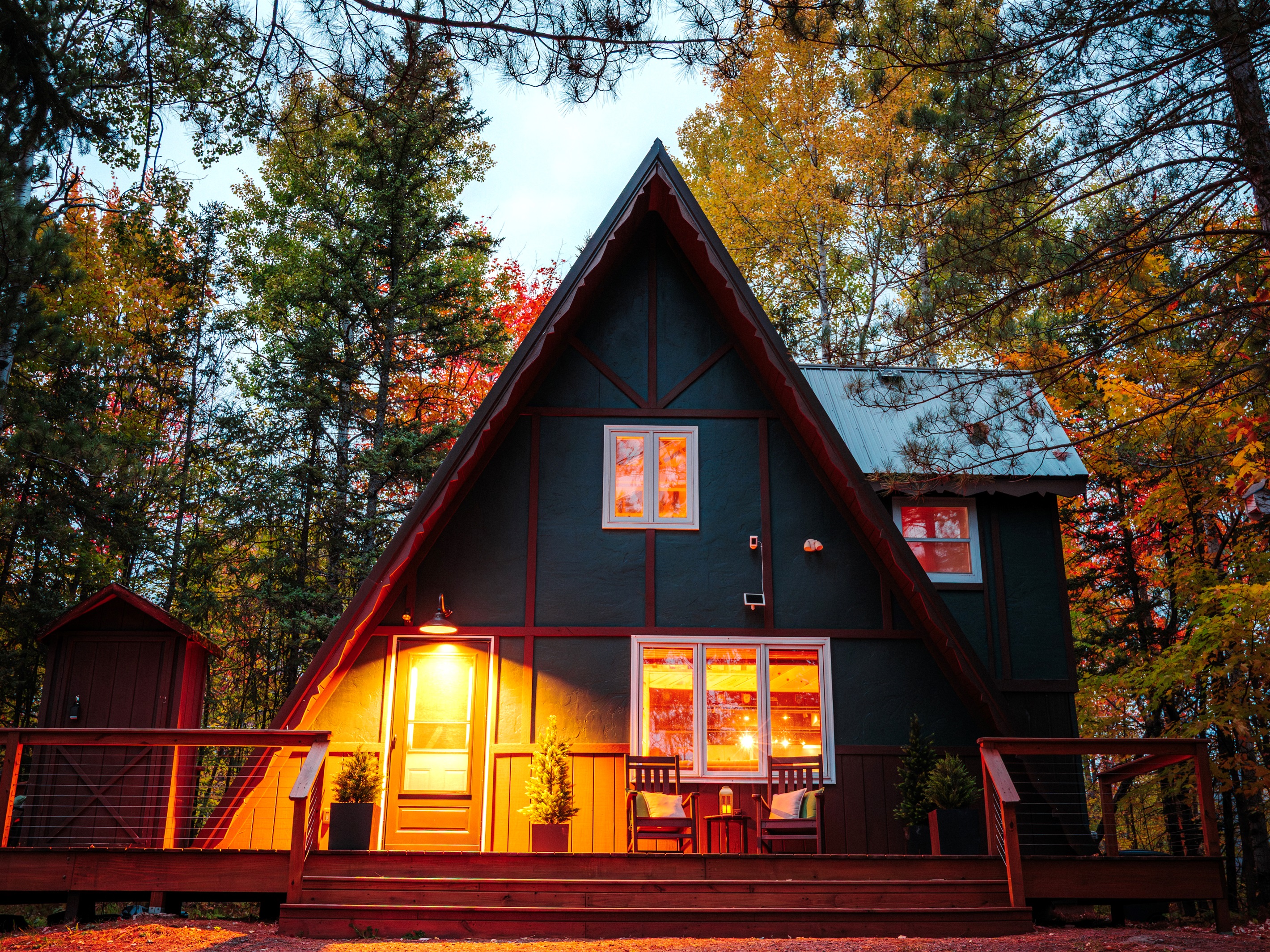 The Rocky Pines UP A-Frame is ready to welcome you for the ski / snowboard / snowmobile season.  A traditional A-Frame built with many new updates.  Includes a indoor sauna to relax in after the winter day adventures.