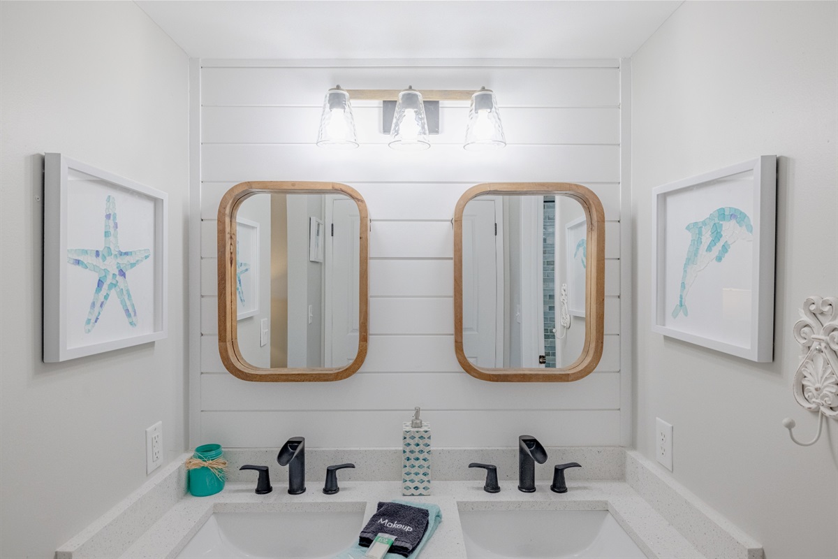 Master bathroom, double vanity