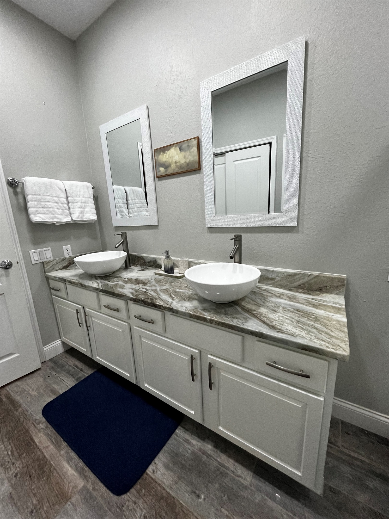 Master King Double Vanity Bathroom