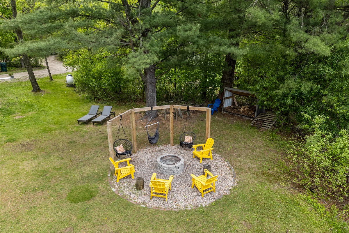 End the day around the fire pit with complimentary firewood and unforgettable lakeside memories.