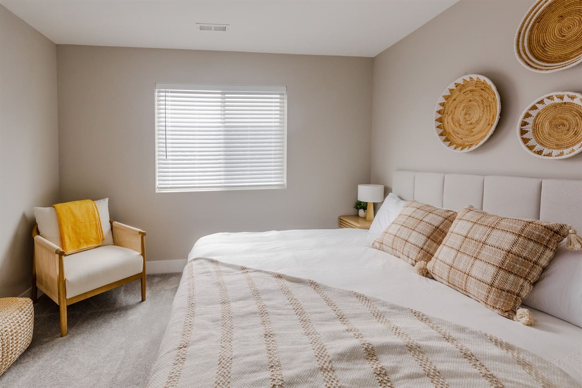 All of our sheets are hotel grade Egyptian cotton 400 thread count because great sleep matters while you are on vacation.