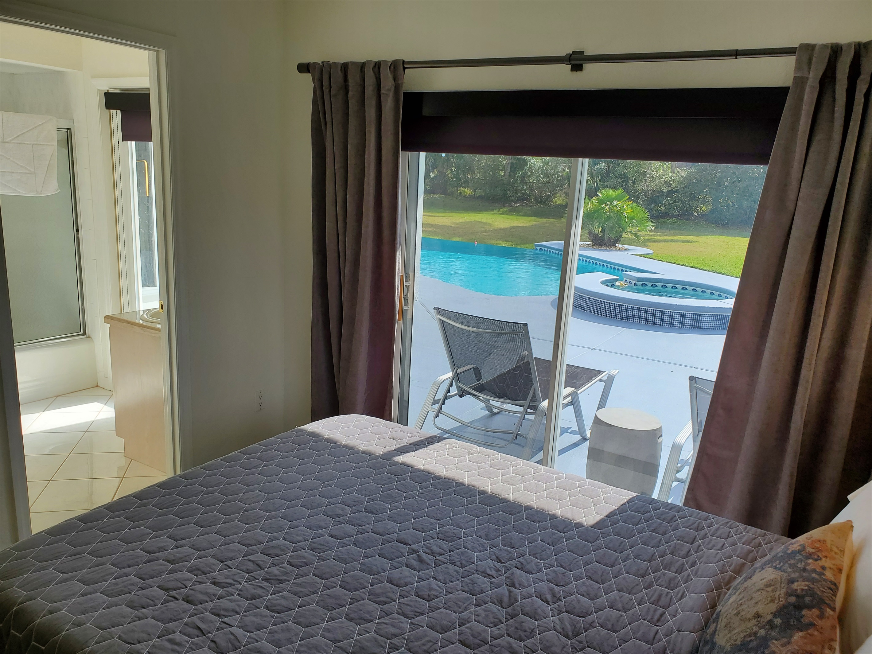 3rd bedroom with private bath and lanai access
