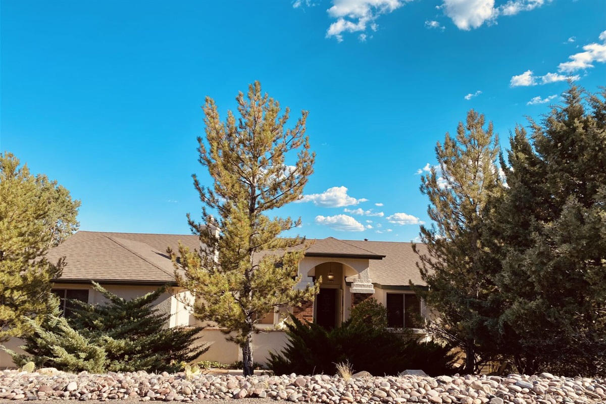 Come stay at the Poppy House!