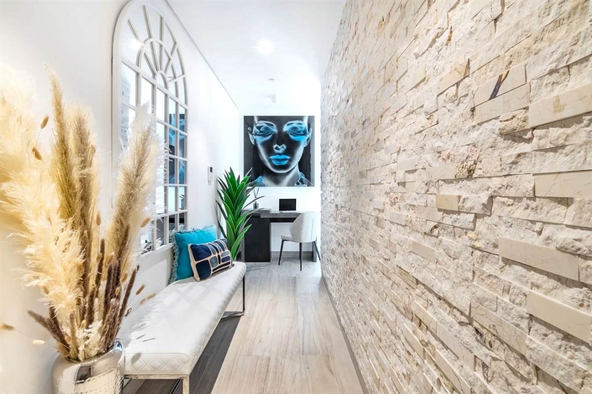 Thoughtful details make our space unique, stylish and comfortable. Feel welcome from the start! 