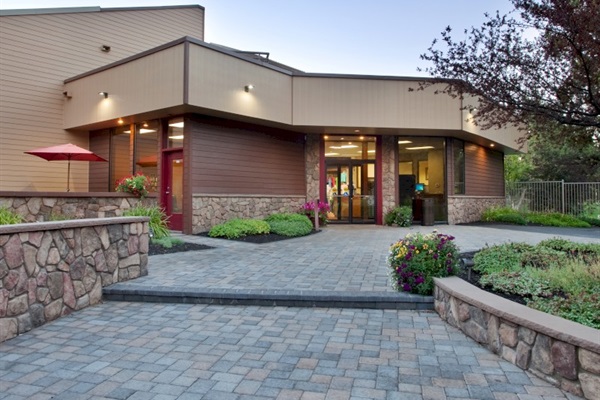 The Resort Sports Center offers a heated outdoor pool, hot tub, sauna and is where you would go if you'd like to rent bikes during your stay.