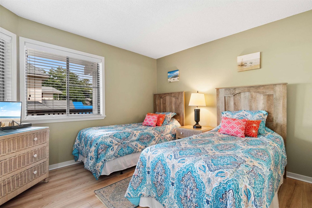 2 Doubles in 2nd Bedroom