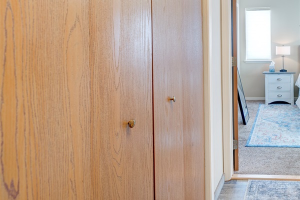 Full laundry setup right outside the bedroom...washer and dryer, and complimentary detergent and dryer sheets to  for added convenience during your stay.